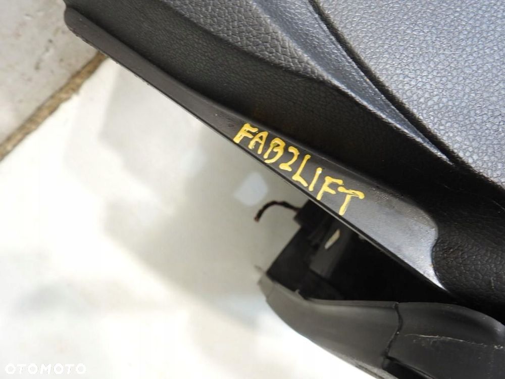 DESKA KONSOLA SKODA FABIA II LIFT 5J1857007DR - 2