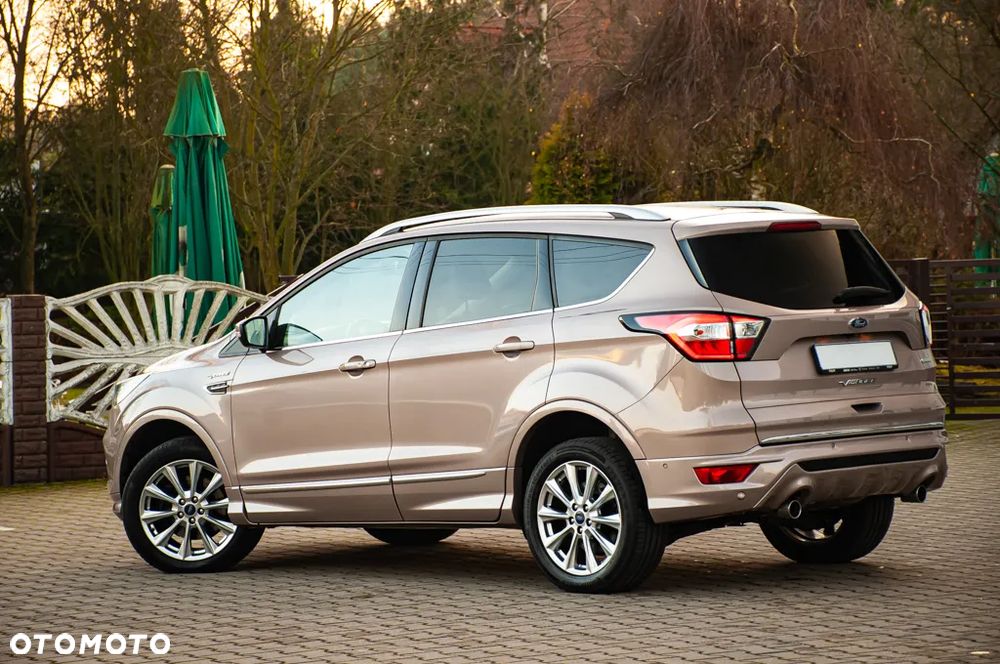 Ford Kuga 1.5 EcoBoost 4x4 Titanium - 37