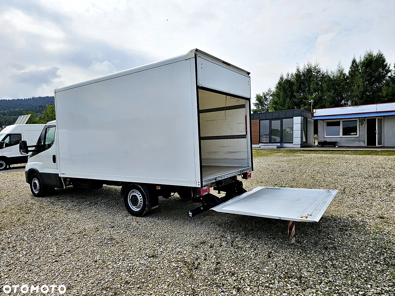 Iveco 35S16 - 8