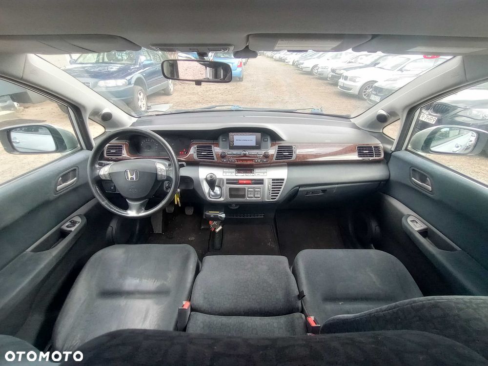 Honda FR-V - 5