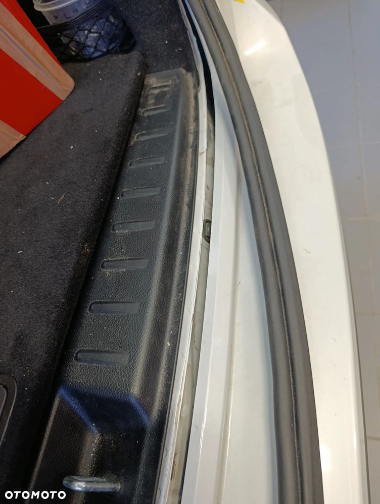 Mercedes-Benz GLB 250 4Matic 8G-DCT Style - 13