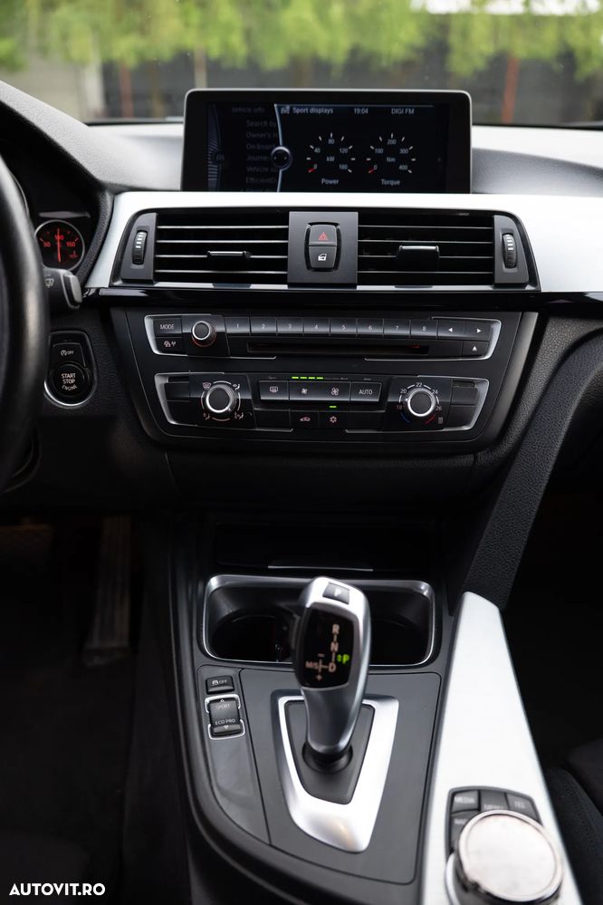 BMW Seria 3 320d Aut. Efficient Dynamics Edition - 15