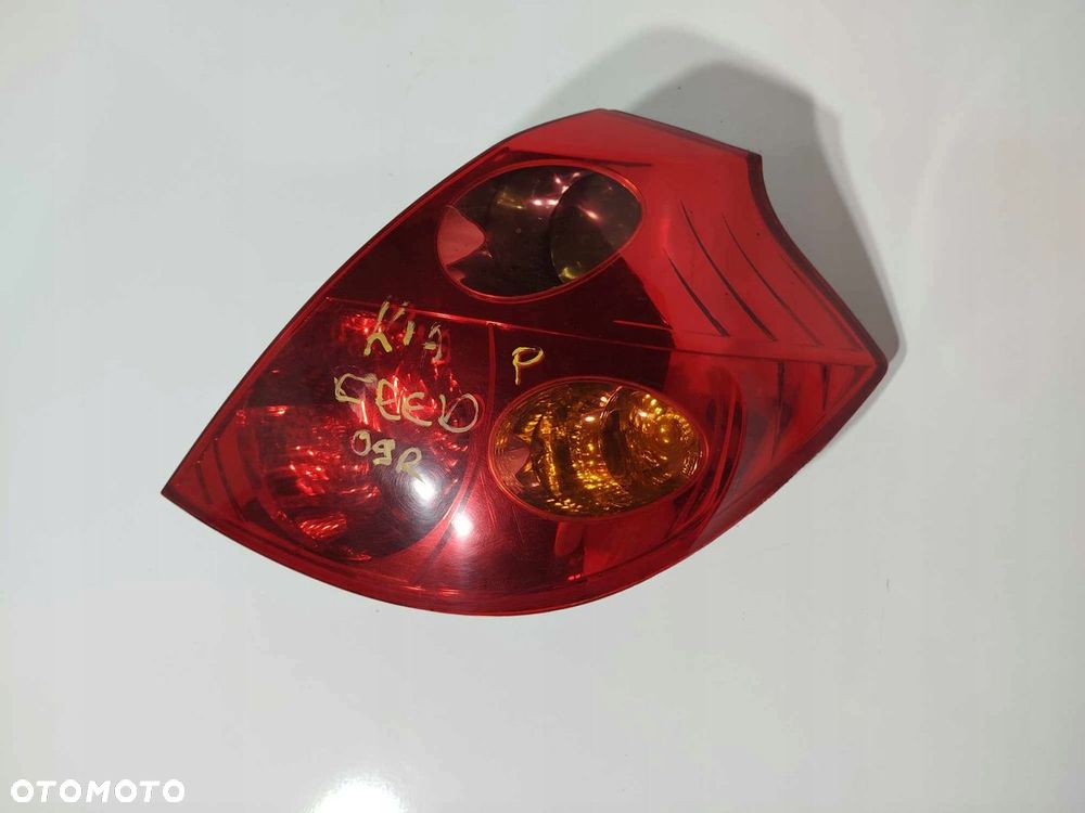 LAMPA PRAWA TYLNA TYŁ KIA CEED I 06-09 HB - 8