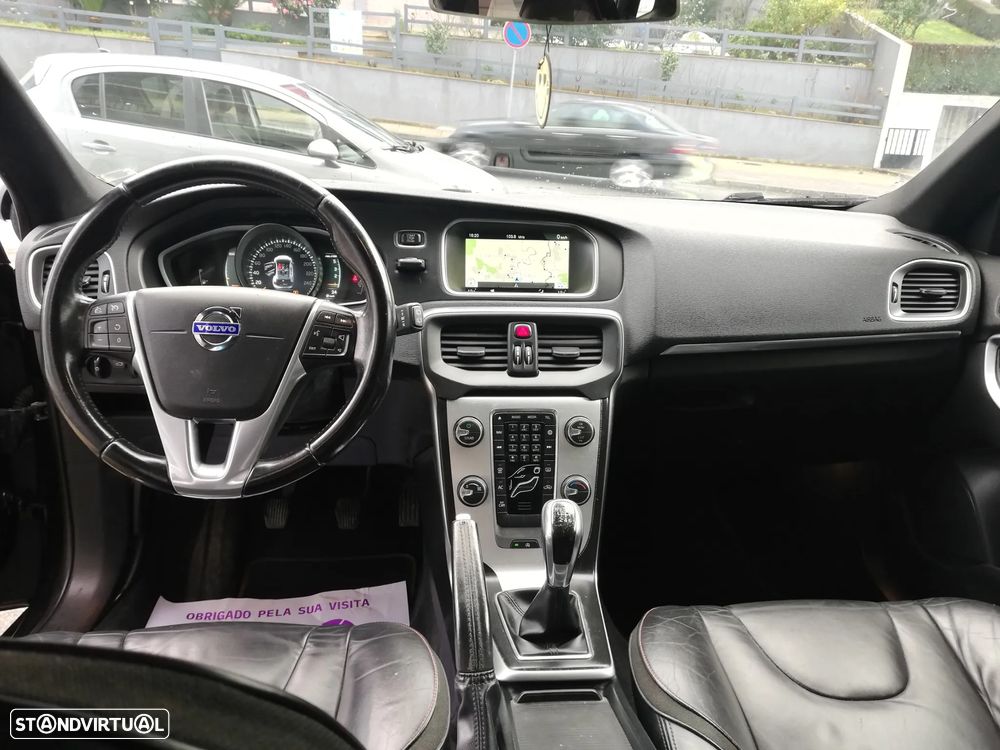 Volvo V40 D2 Ocean Race - 16