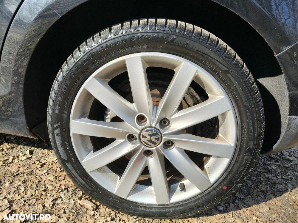 Volkswagen Golf 2.0 TDI Comfortline - 11