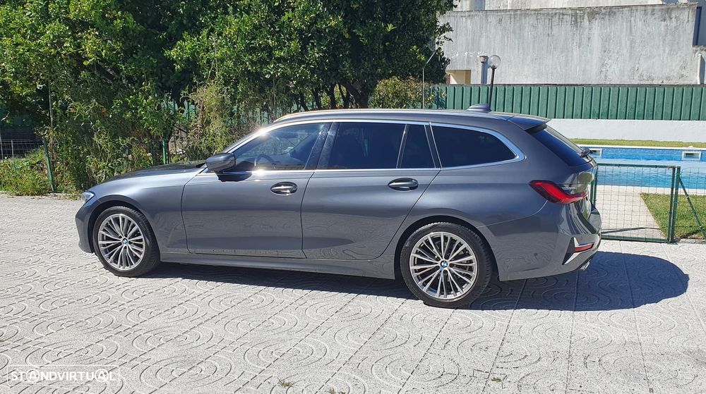BMW 320 d Line Luxury Auto - 2
