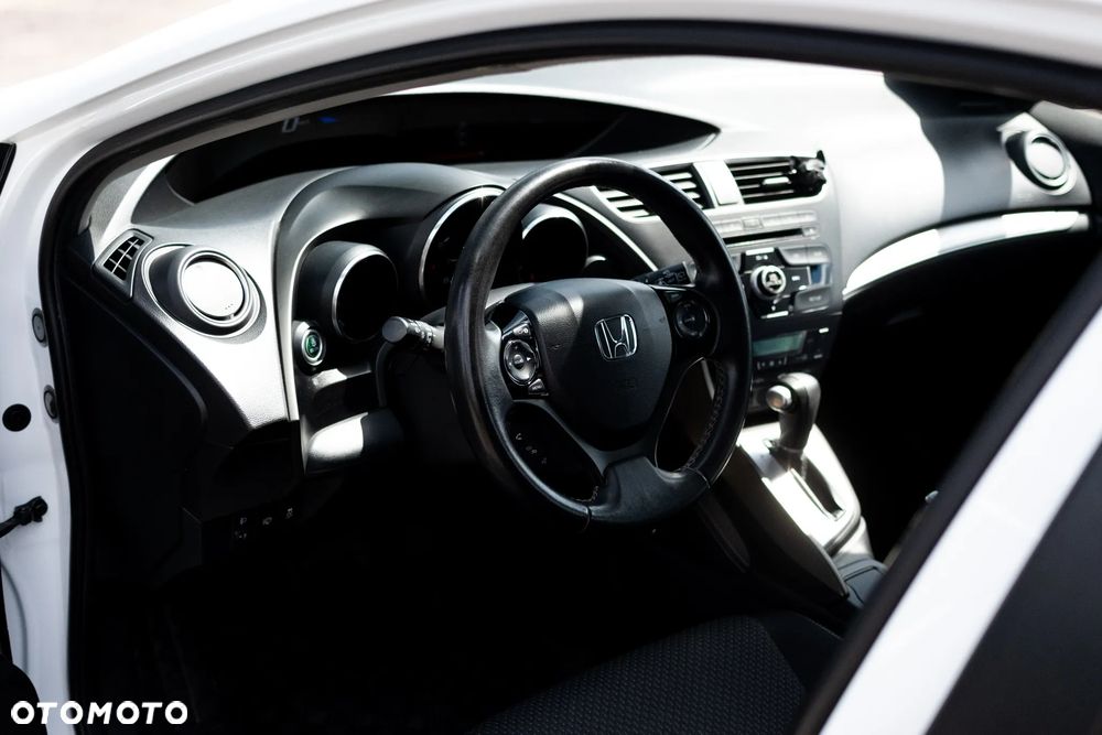 Honda Civic 1.8 Elegance - 18