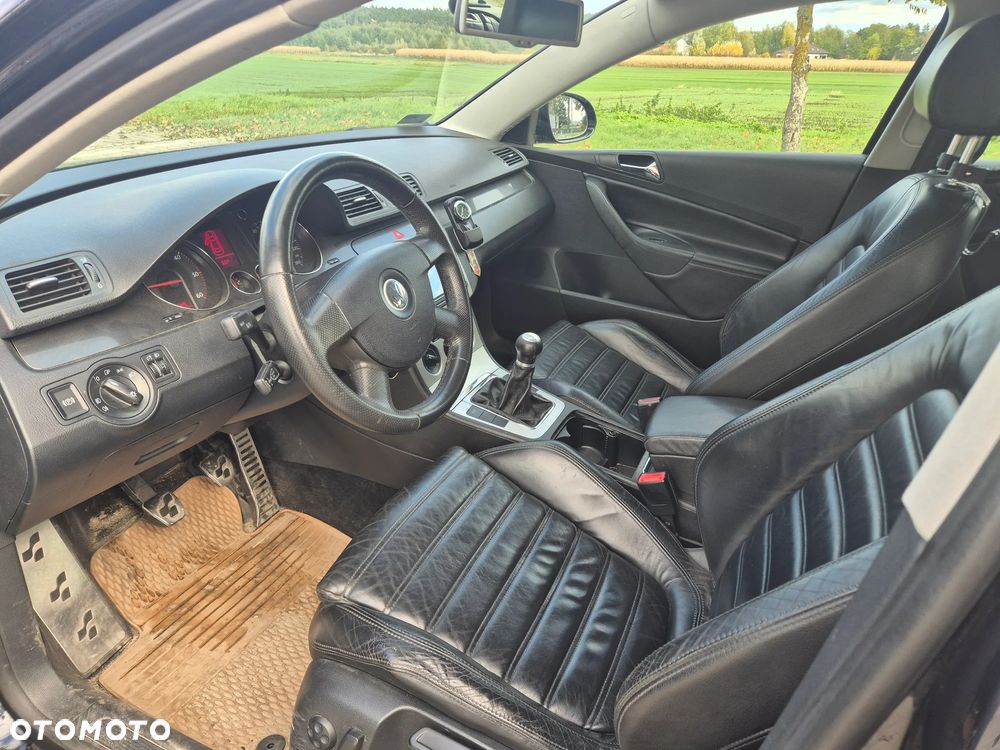 Volkswagen Passat 2.0 TDI Comfortline - 6