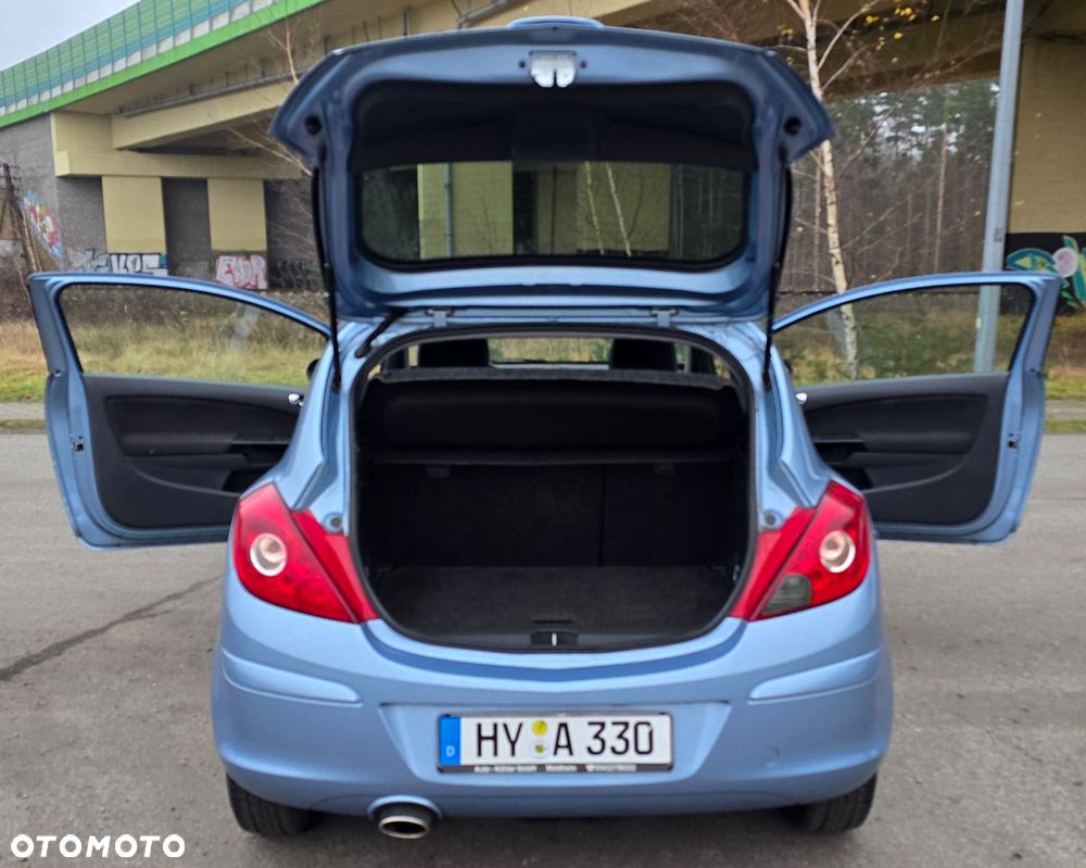 Opel Corsa 1.4 16V Energy - 4