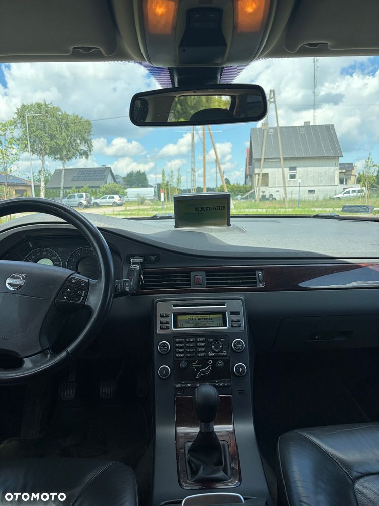 Volvo V70 2.0 Momentum - 8