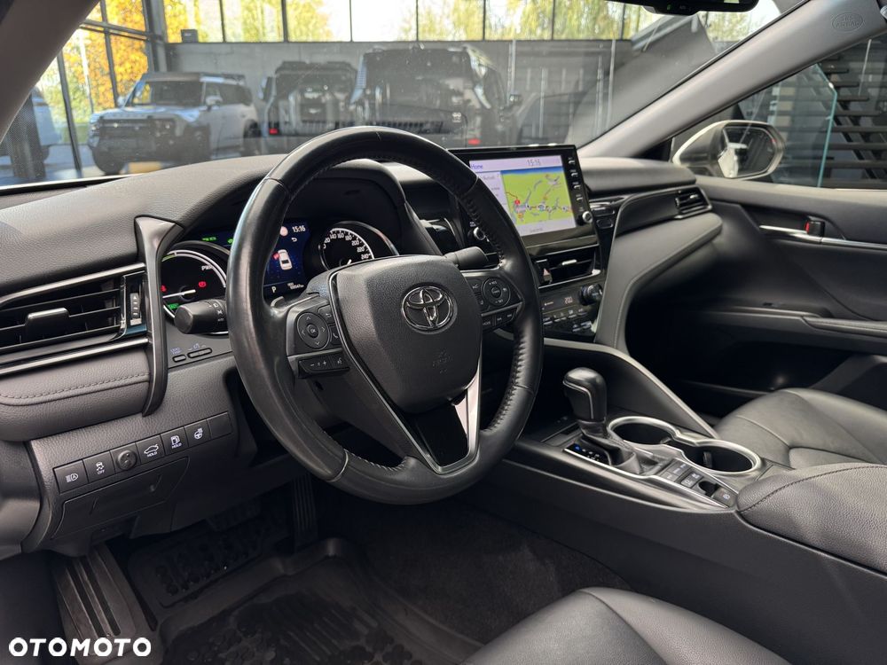 Toyota Camry 2.5 Hybrid Executive CVT - 10