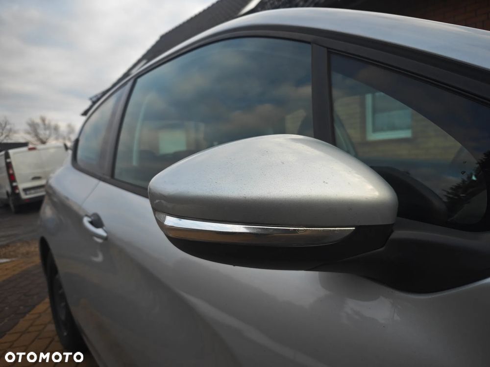 Peugeot 208 e-HDi 92 Stop&Start Allure - 22
