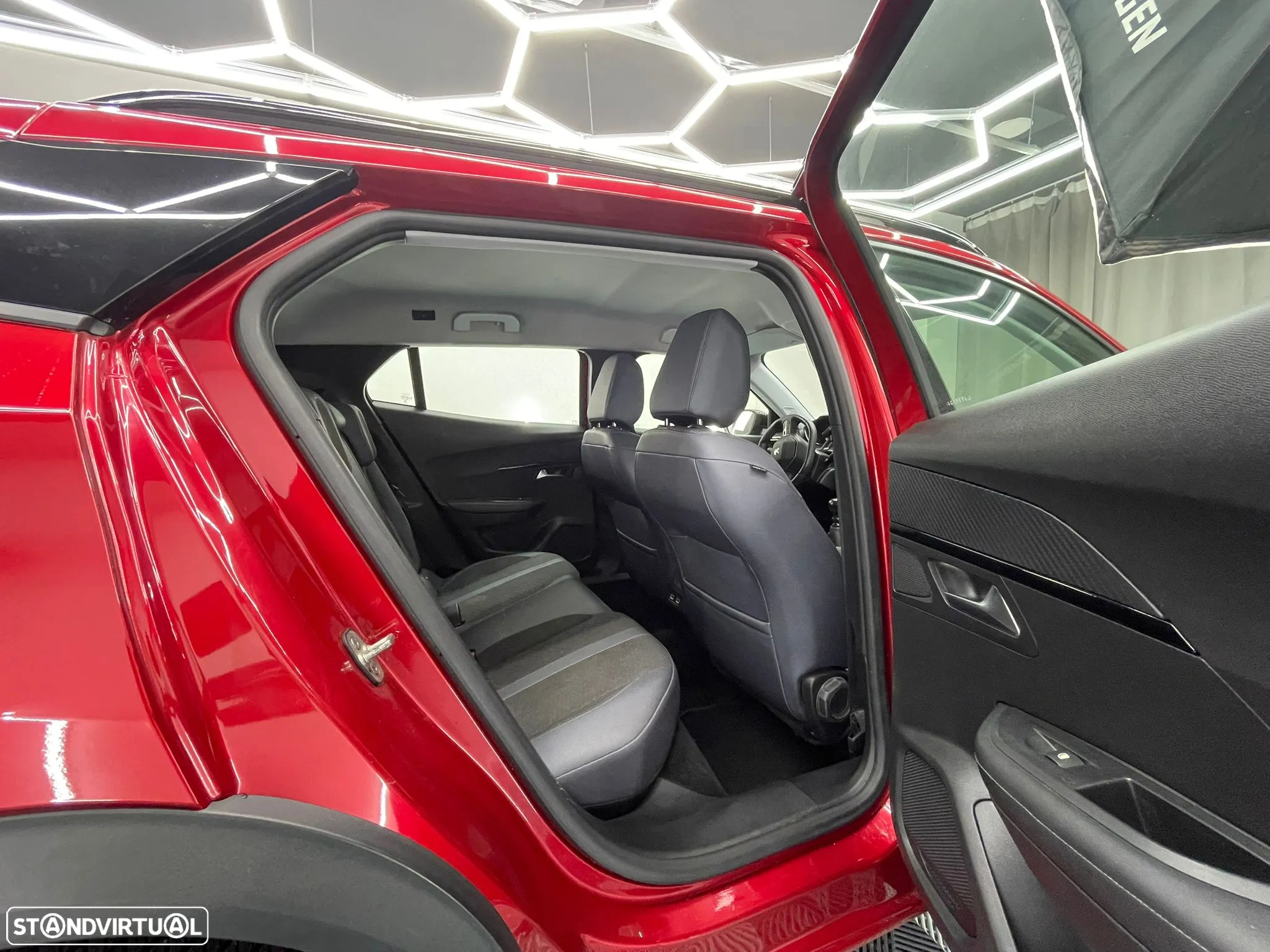 Peugeot 2008 PureTech 100 Stop&Start Allure - 9