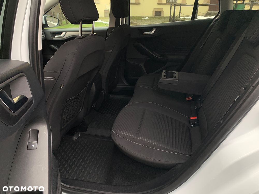 Ford Focus 2.0 EcoBlue Titanium - 25