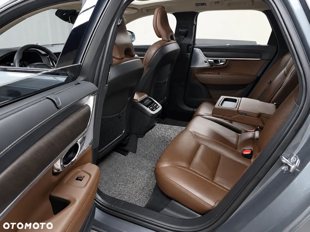 Volvo V90 Cross Country T5 AWD Pro - 8
