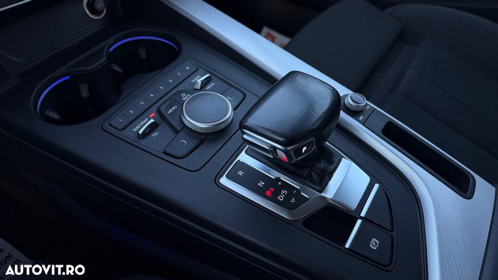 Audi A4 2.0 TDI S tronic Sport - 16