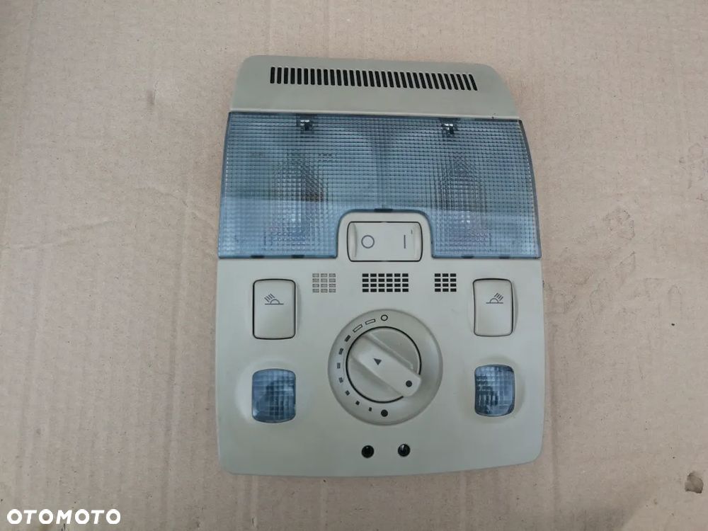 Audi A3 8P lampka oświetleni Kabiny diody szyberdach - 1