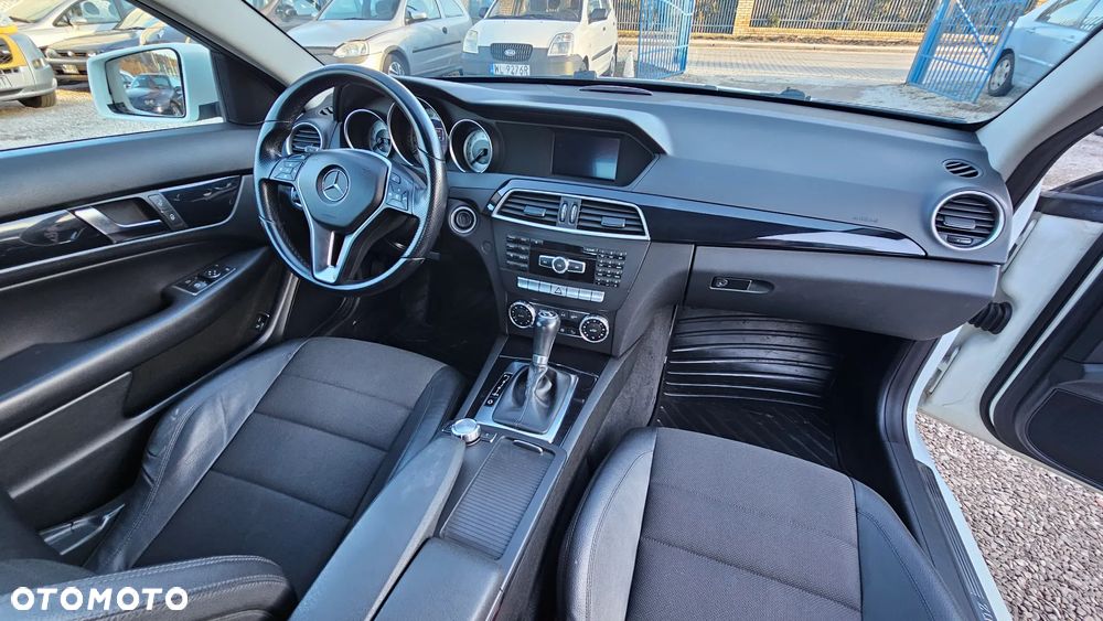 Mercedes-Benz Klasa C 180 BlueEFFICIENCY 7G-TRONIC - 8