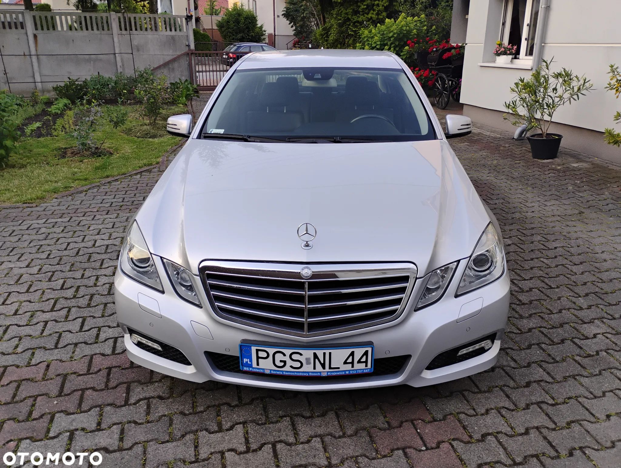 Mercedes-Benz Klasa E 200 CGI BlueEFFICIENCY Automatik Avantgarde - 1