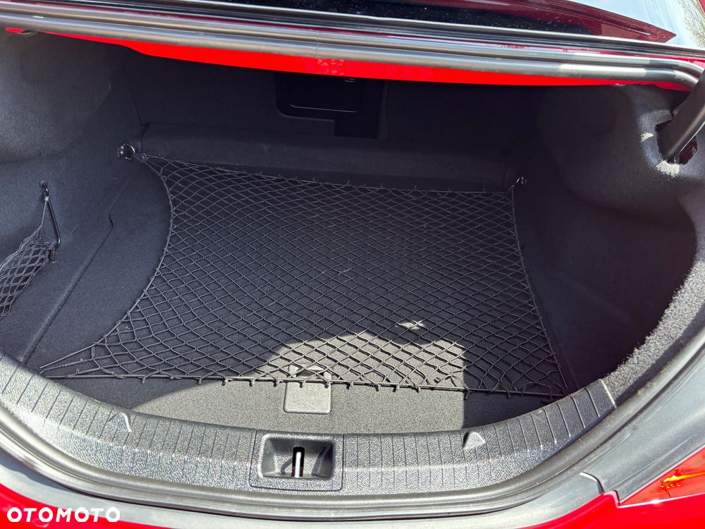 Mercedes-Benz CLA - 24