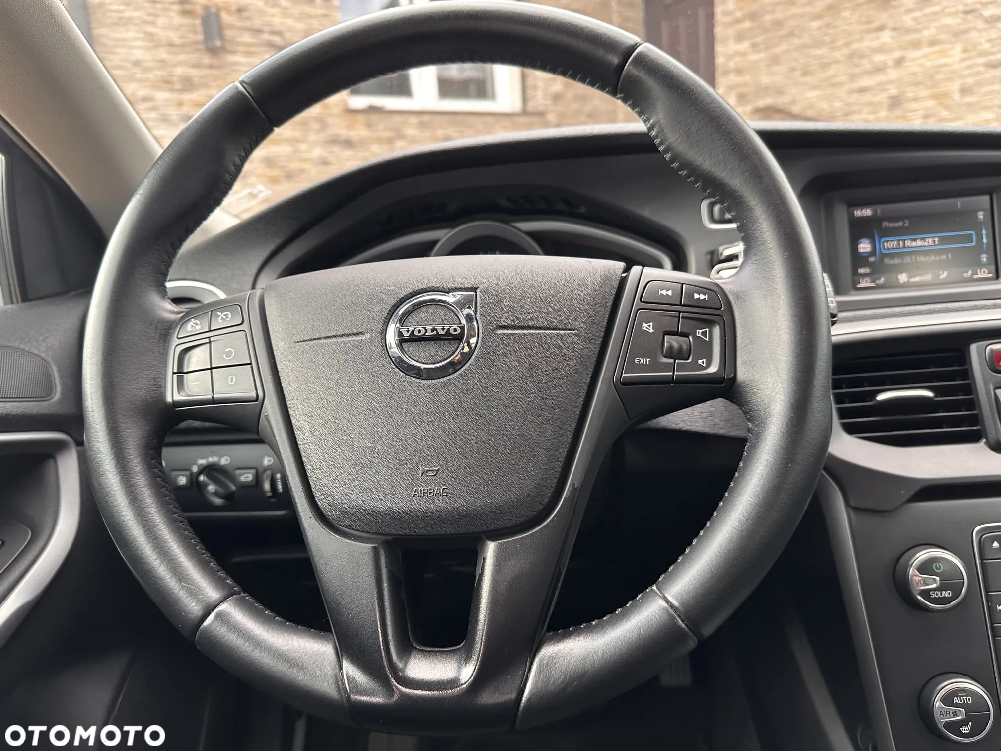 Volvo V40 D2 Drive-E Base - 19
