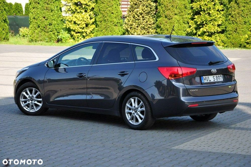 Kia Ceed 1.6 GDI Spirit - 23