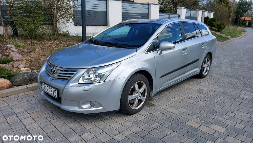 Toyota Avensis 2.0 D-4D Sol - 24