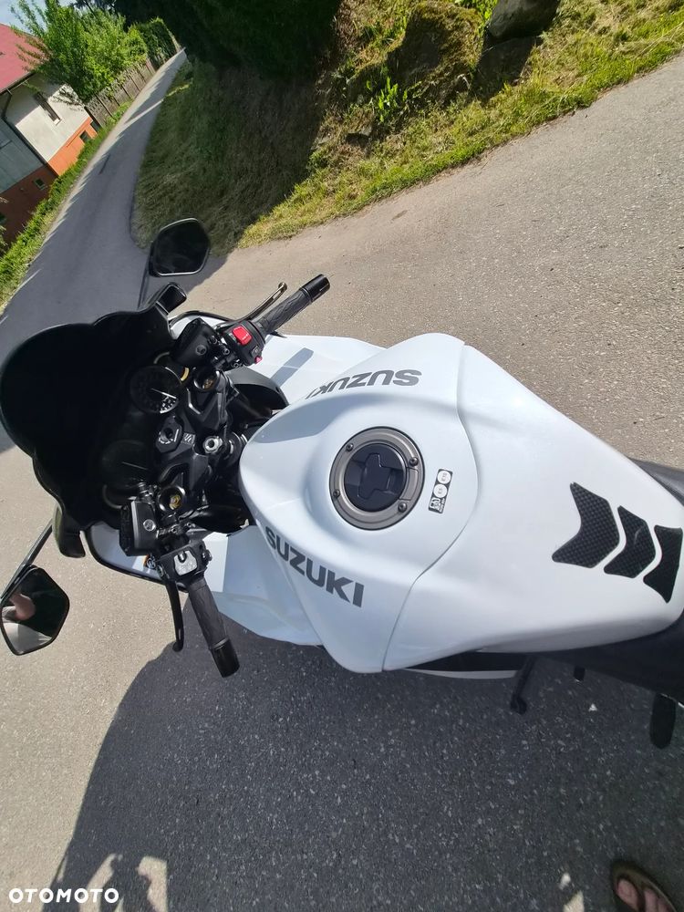 Suzuki Hayabusa - 3