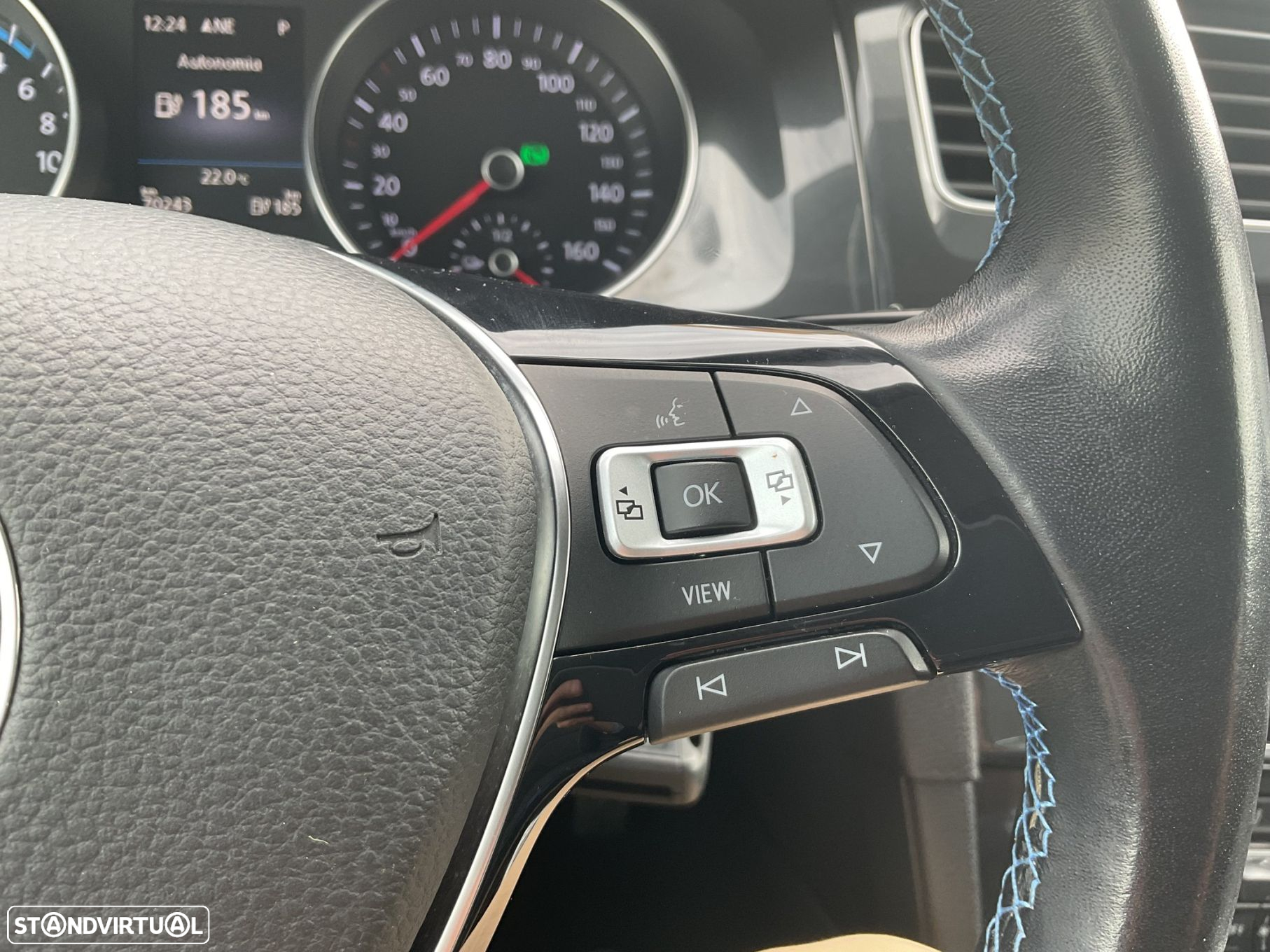 VW e-Golf - 39