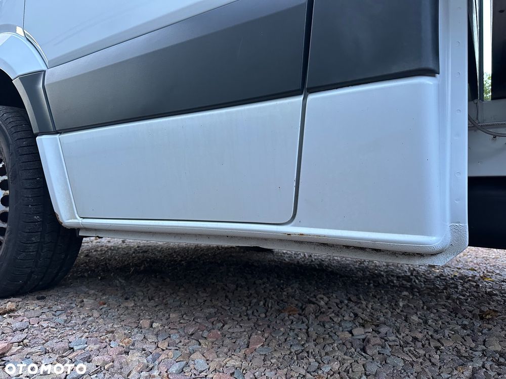 Mercedes-Benz Sprinter - 17