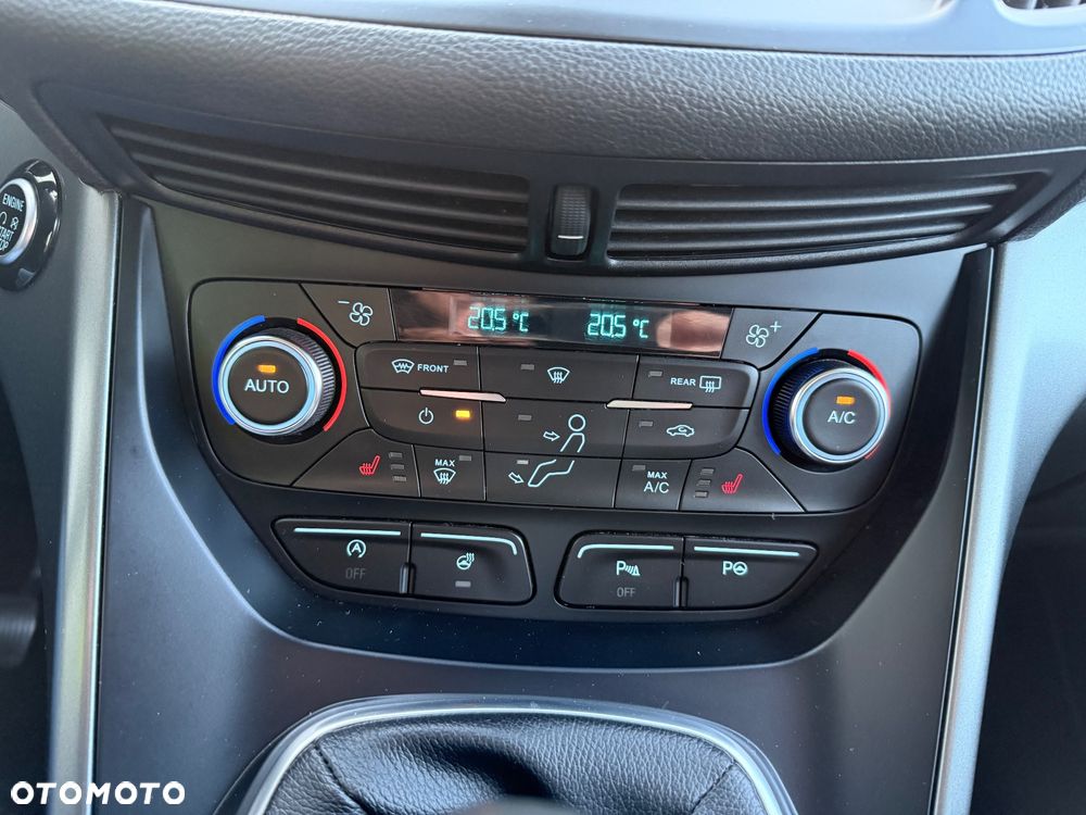 Ford Kuga 1.5 EcoBoost 2x4 Titanium - 14