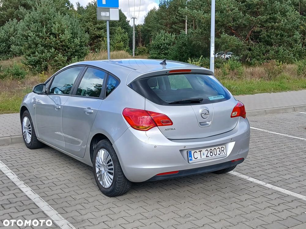 Opel Astra - 15
