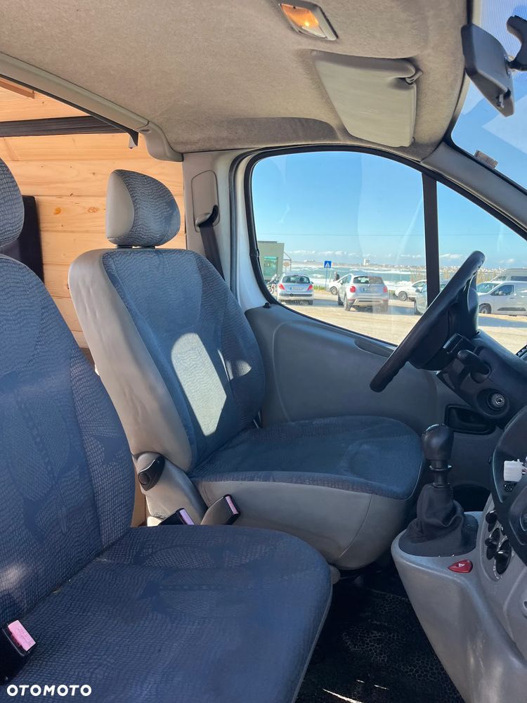 Renault Trafic - 10