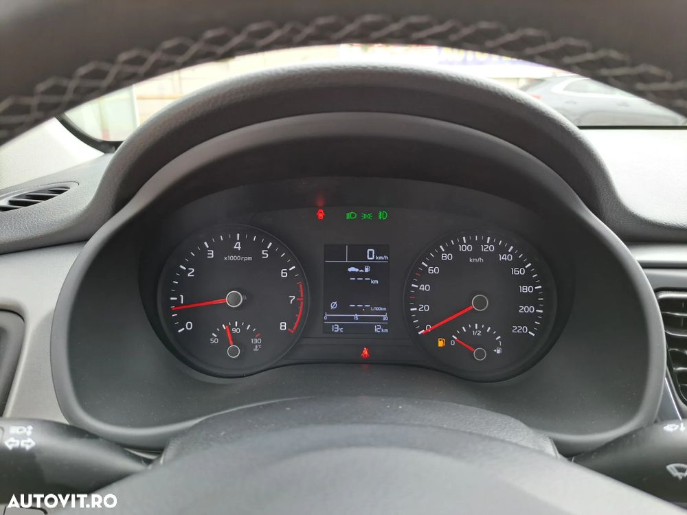 Kia Rio 1.2 MPI 5MT Urban - 12