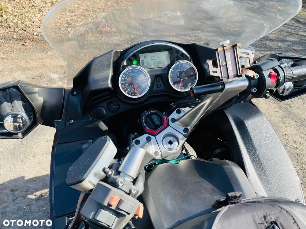 Kawasaki GTR - 26