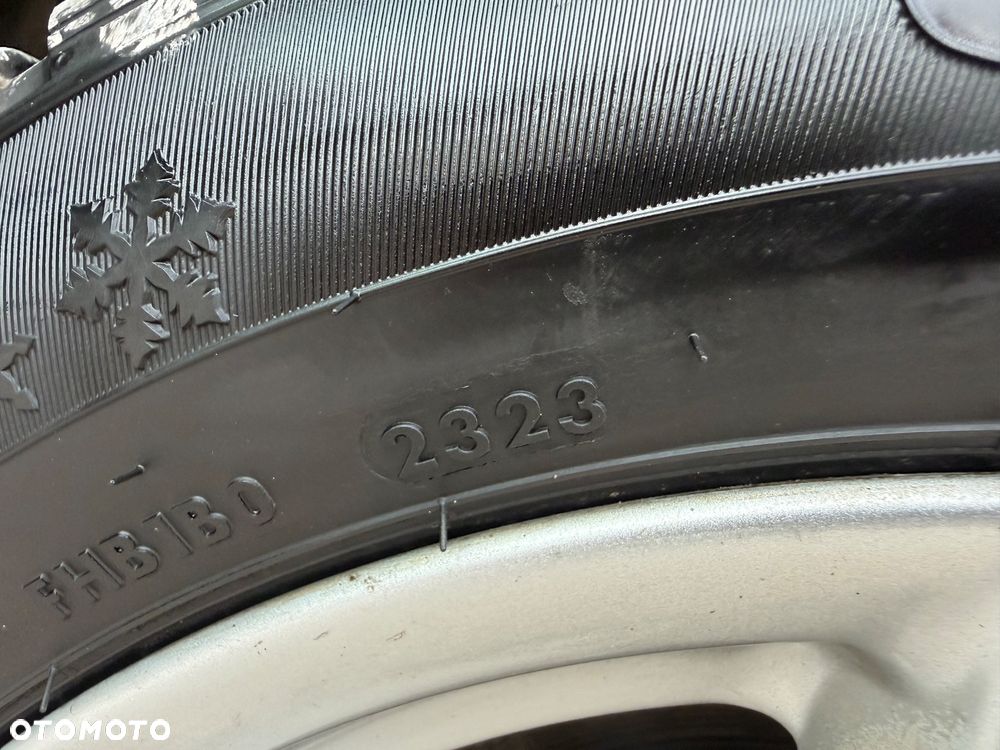 BMW Seria 1 118d - 33