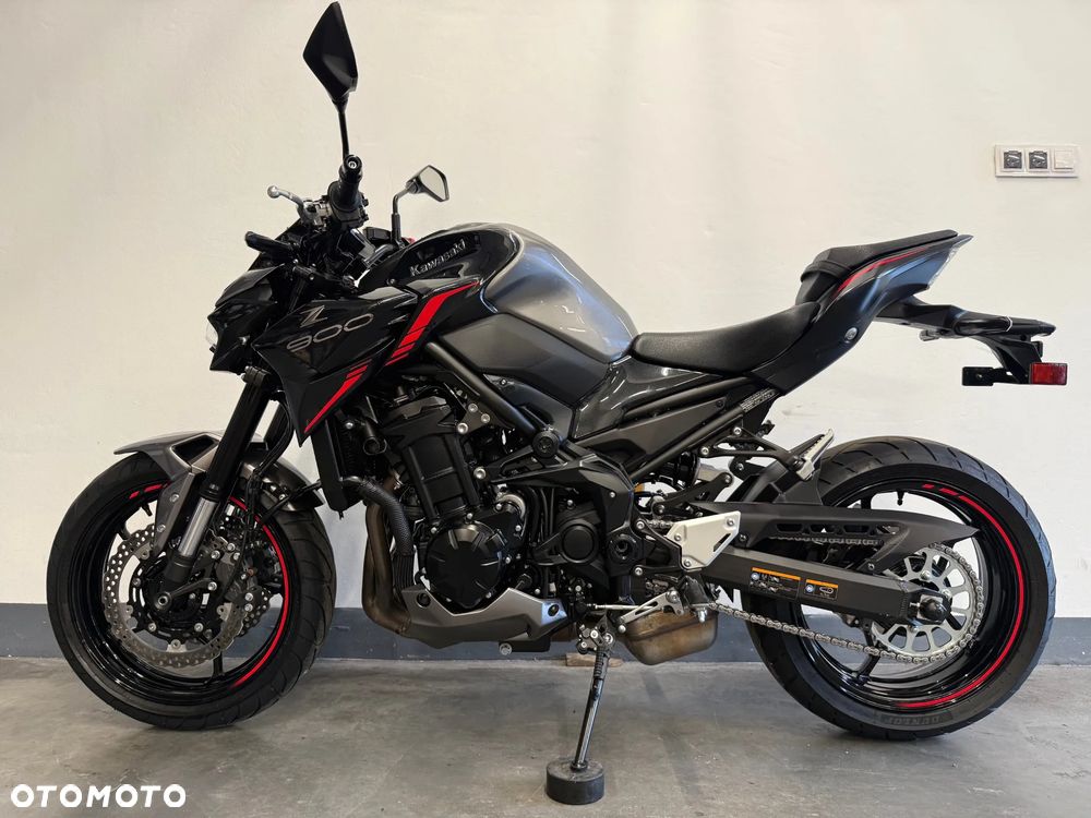 Kawasaki Z 900 - 5