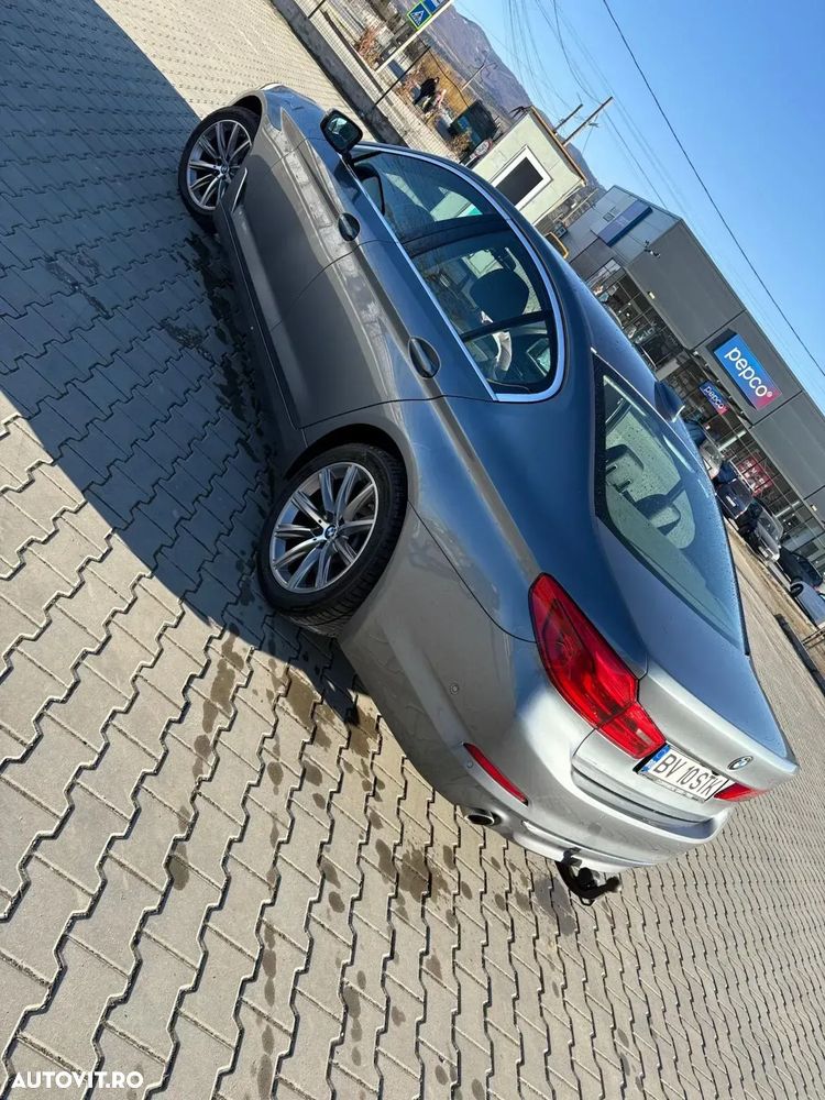 BMW Seria 5 520d xDrive AT - 11