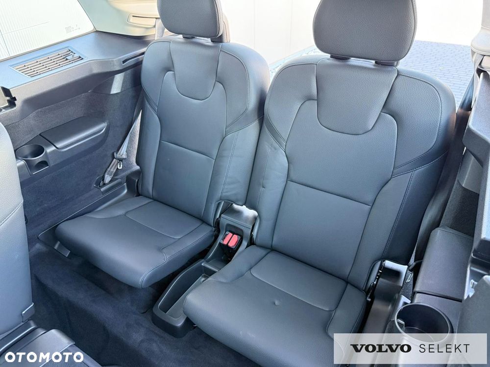 Volvo XC 90 - 17