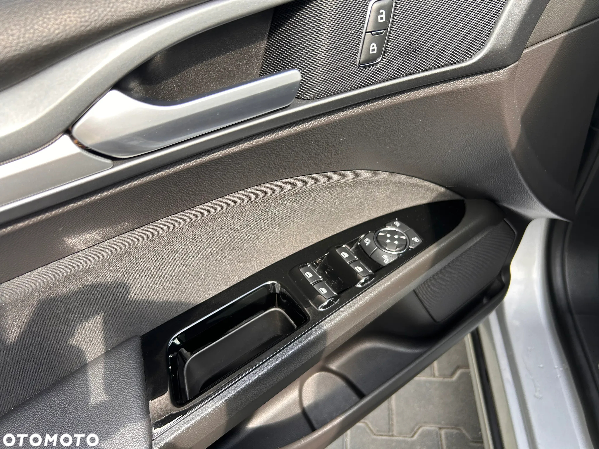 Ford Mondeo 2.0 TDCi Edition PowerShift - 13