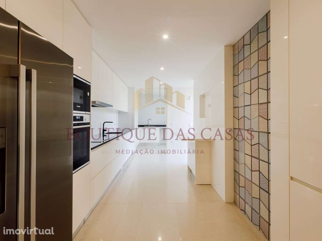 Moradia T5 na Madalena - 2ª linha de Praia - Grande imagem: 4/30