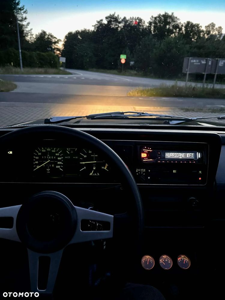 Volkswagen Golf 1.8 GL - 3