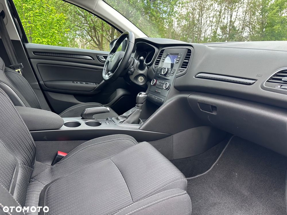 Renault Megane ENERGY TCe 100 LIFE - 10