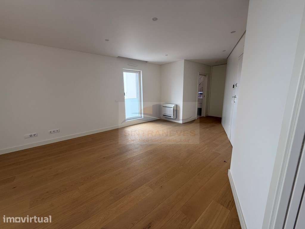 Apartamento T2 de Luxo na Parede - Cascais | Prédio Novo com Garage... - Grande imagem: 2/31