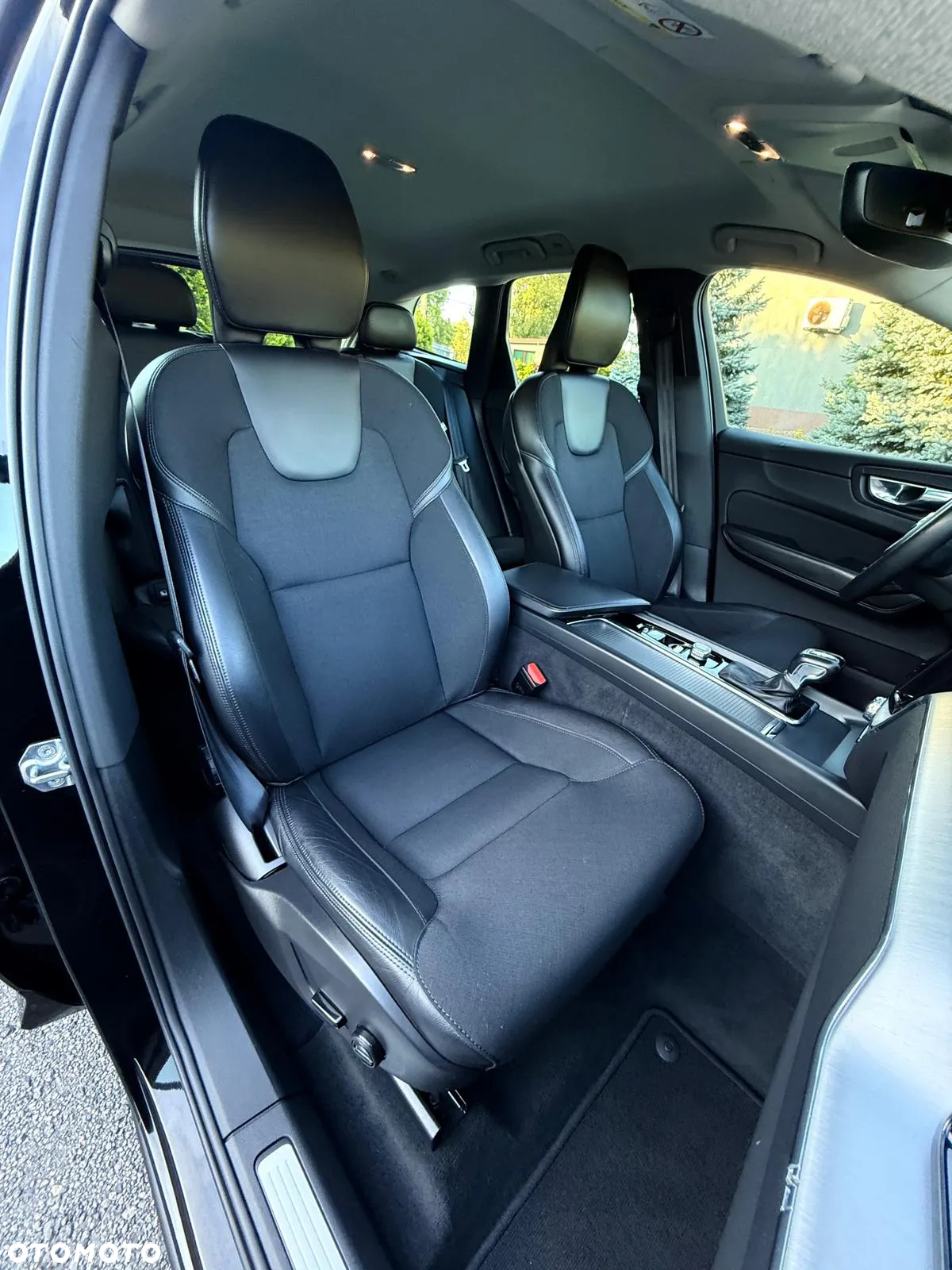 Volvo XC 60 D4 Geartronic Momentum Pro - 24