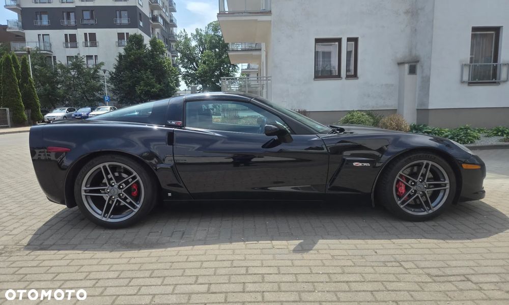 Chevrolet Corvette - 1