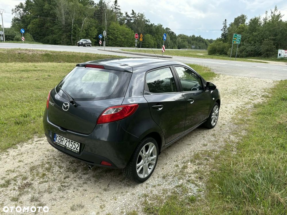 Mazda 2 - 3