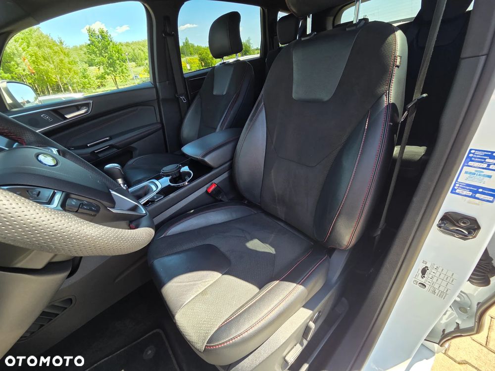 Ford S-Max - 28