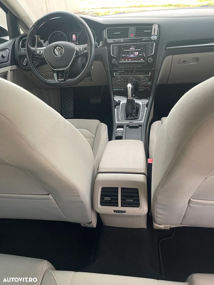 Volkswagen Golf 1.6 TDI DPF BlueMotion Technology DSG Comfortline - 17