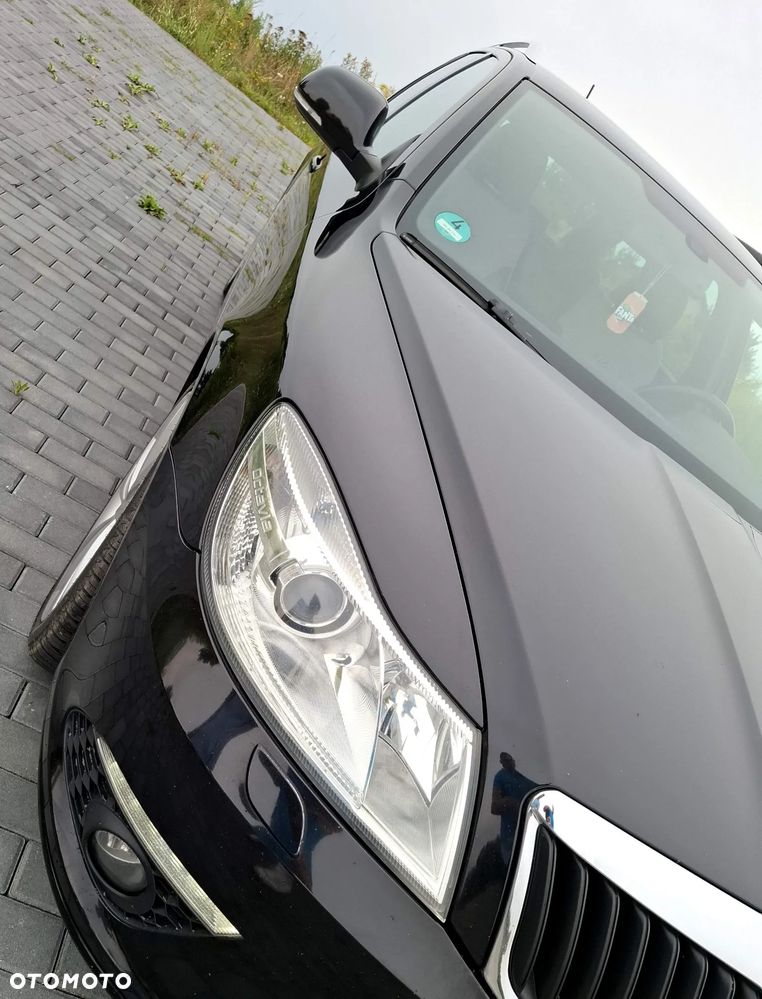 Skoda Octavia 2.0 TDI CR DPF RS - 28